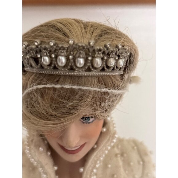 Princess Diana Porcelain Doll In Pearl Embellished Evening Gown W/ Tiara & Stand - Picture 8 of 16